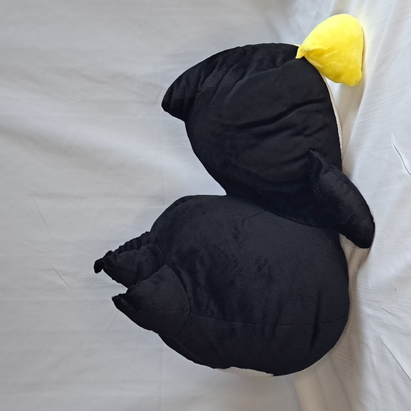 Sanrio - Jumbo sized Lying Down Bad Badtz Maru Plushie from Japan - Picture 2 of 4